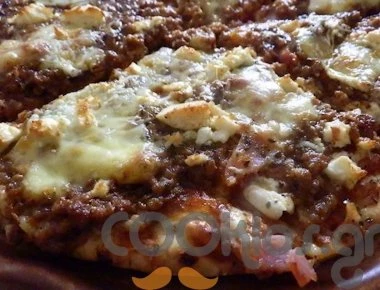 Η συνταγή της Ημέρας: Πικάντικη πίτσα με κιμά